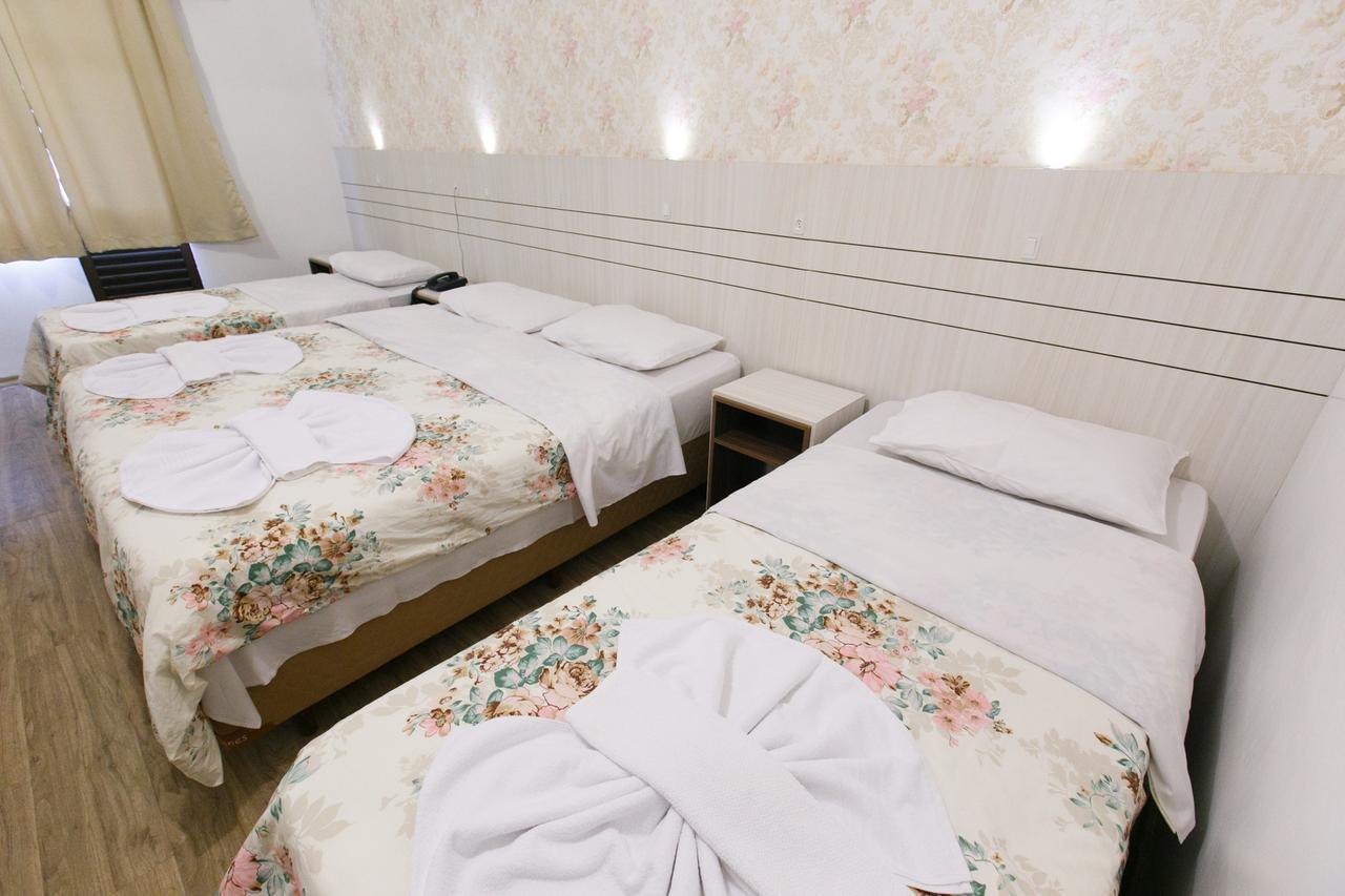 Hotel 13 Linden Treze Tilias Bagian luar foto