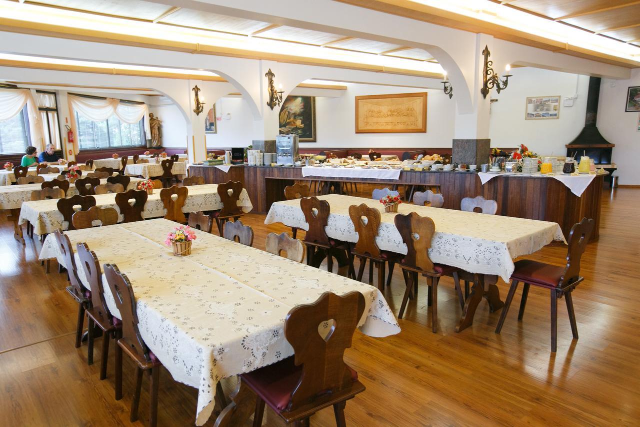 Hotel 13 Linden Treze Tilias Bagian luar foto